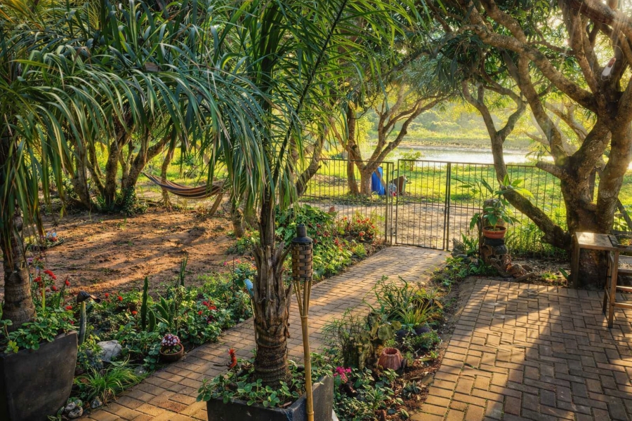 6 Bedroom Property for Sale in Kei Mouth Eastern Cape